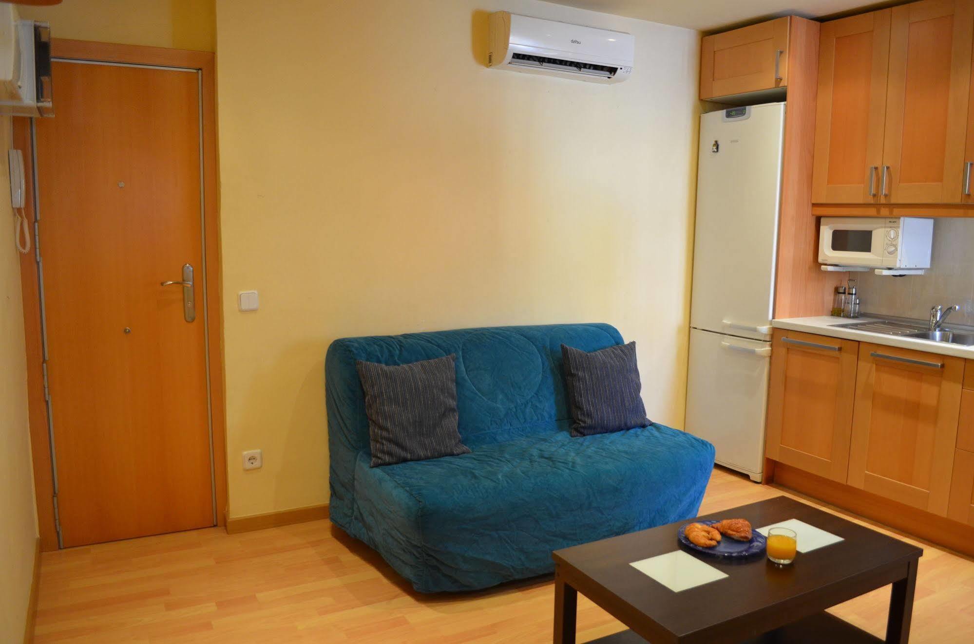 Apartment Bed&Bcn Sant Andreu II Barcellona Esterno foto