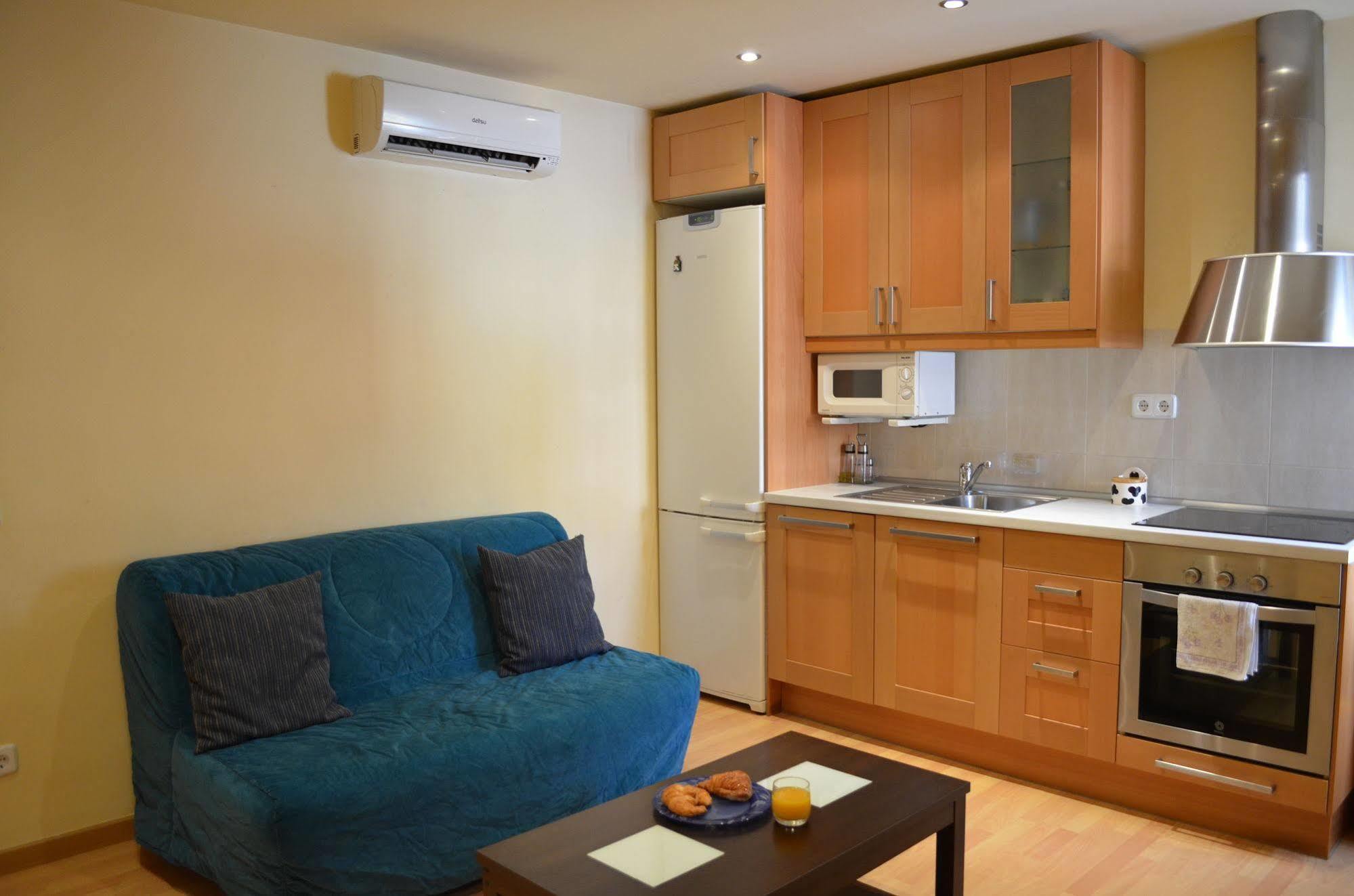Apartment Bed&Bcn Sant Andreu II Barcellona Esterno foto